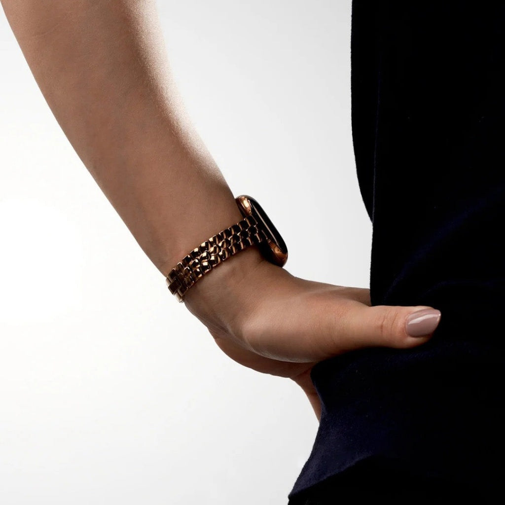 Elara Elegant Metal Bracelet