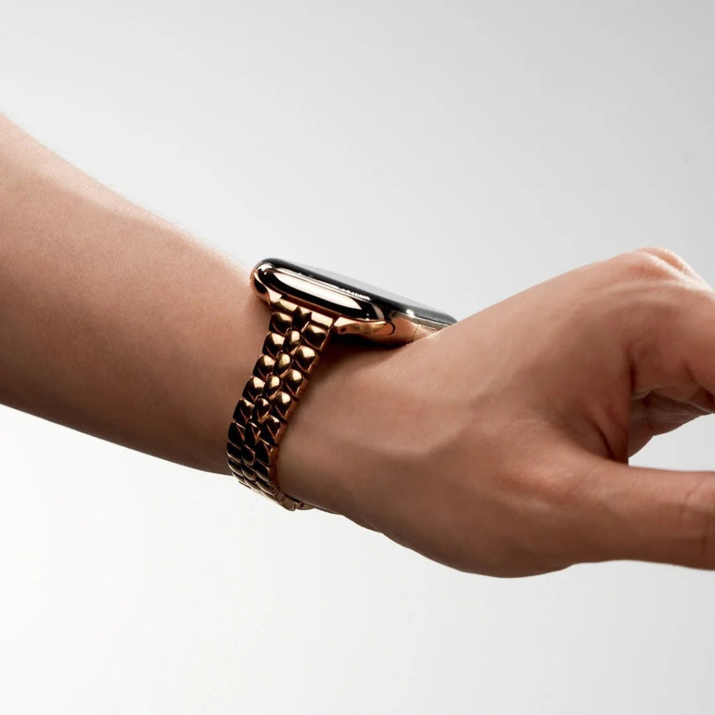 Elara Elegant Metal Bracelet