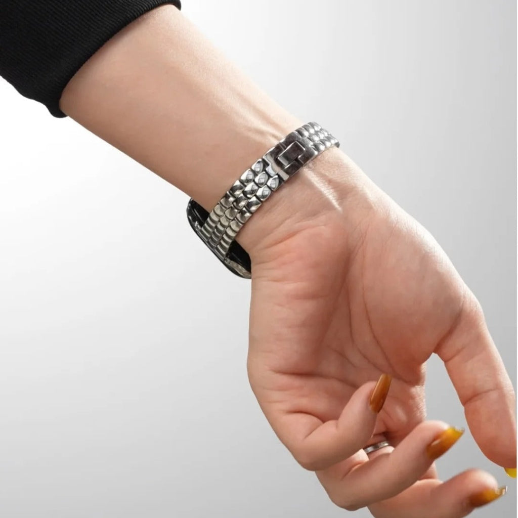 Elara Elegant Metal Bracelet