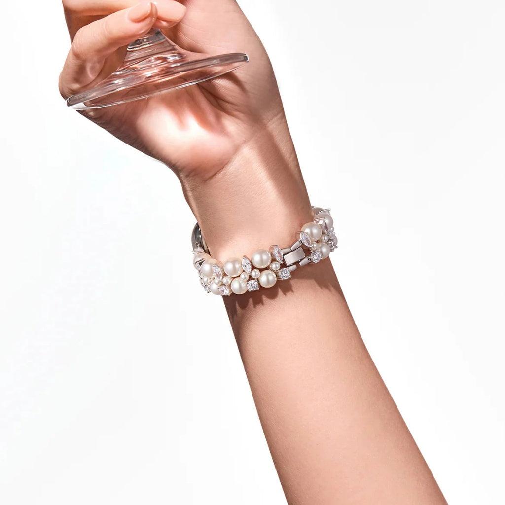 Elegant Pearl Apple Watch Bracelet